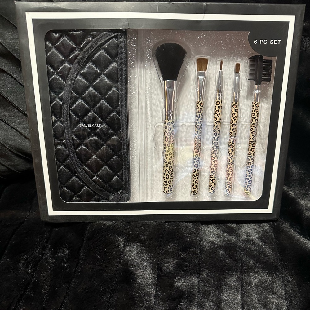 Decorative Makeup Brushes